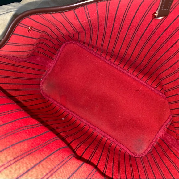 Louis Vuitton Neverfull MM tote unites timeless design in Damier Ebene canvas - Picture 12 of 16